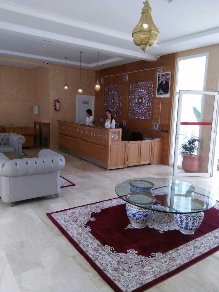 Appart-hotel Sofines Apartahotel 3*